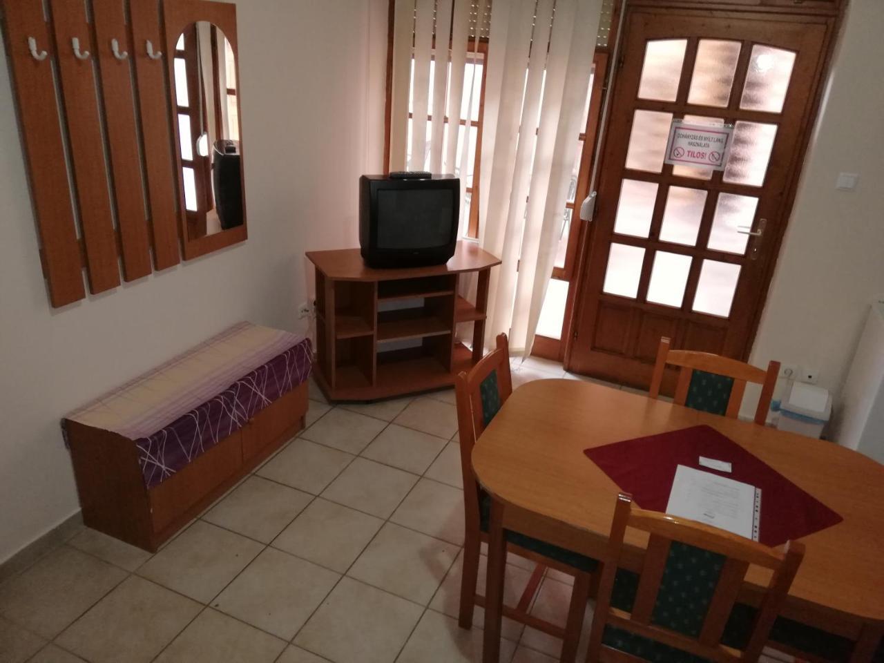 Rakoczi Panzio Otel Debrecen Dış mekan fotoğraf