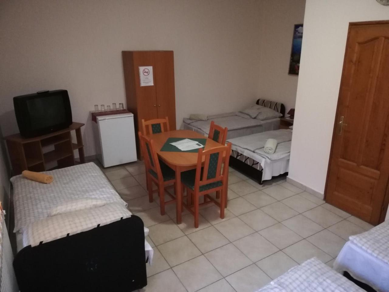 Rakoczi Panzio Otel Debrecen Dış mekan fotoğraf