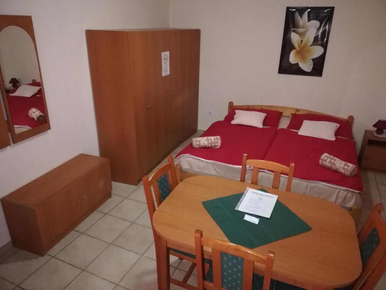 Rakoczi Panzio Otel Debrecen Dış mekan fotoğraf